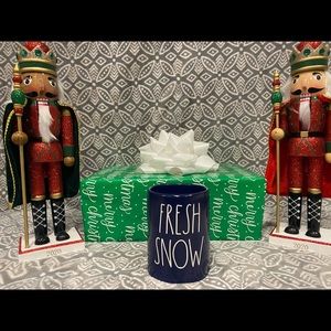 Fresh Snow Rae Dunn Candle
